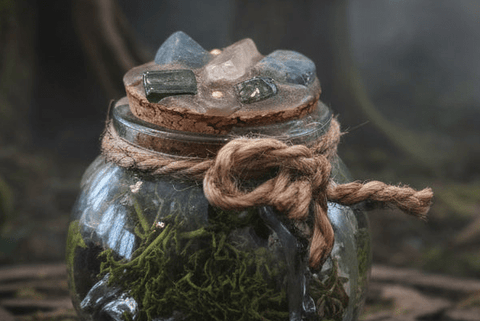 Spell Jar Purification – Tourmaline Noire, Cristal de Roche et Aventurine Verte steampunk médiéval fait main | Atelier AnJo